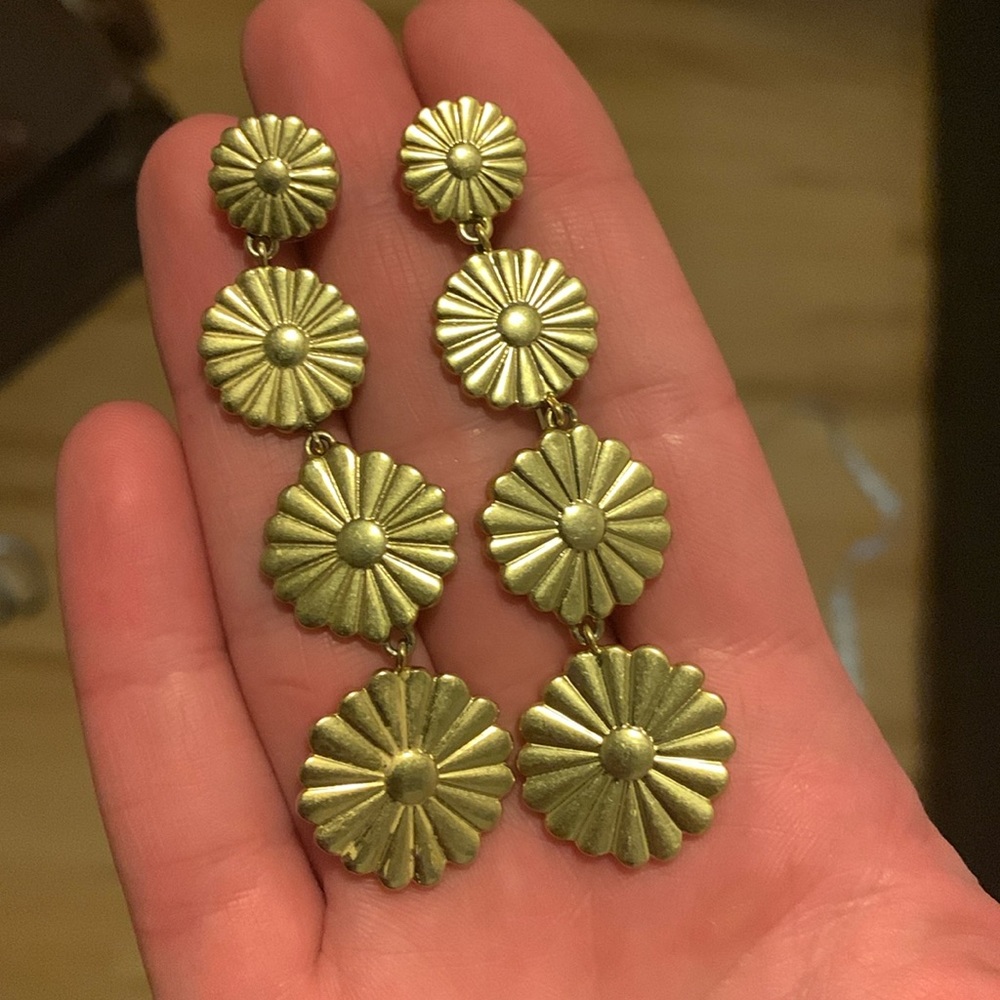 Madewell Gold Daisy Drop Earrings